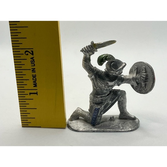 Knight Figure Small Plastic Grey Made in Germany - Picture 5 of 7